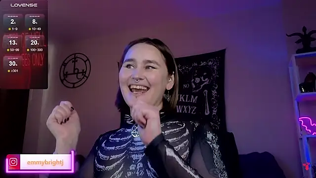 Snapshot of Emmybrightj_ chatting on 03-22-25, 02:37 Emmybrightj  online show from 03-22-25, 02:37