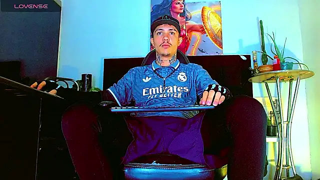 HannibalLester online show from 01-17-26, 04:27