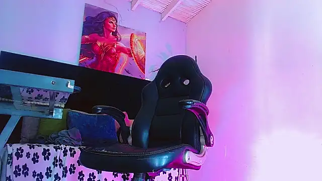 HannibalLester online show from 11-25-25, 04:46