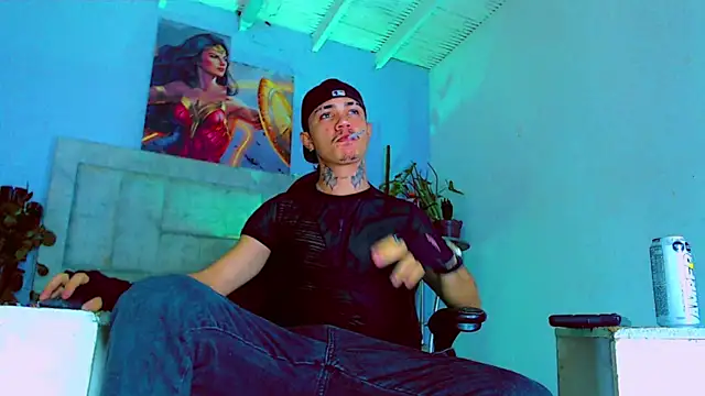 HannibalLester online show from 10-12-25, 04:03