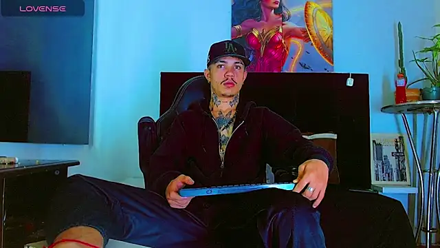 HannibalLester online show from 02-16-26, 07:40