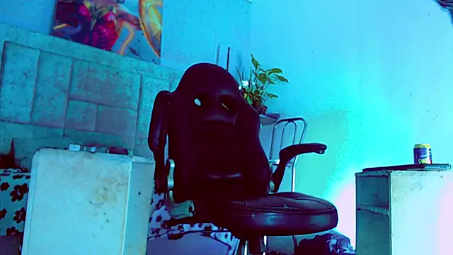 HannibalLester online show from 10-22-25, 04:23