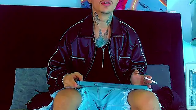 HannibalLester online show from 11-30-25, 04:13