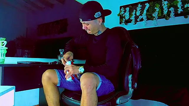 HannibalLester online show from 03-20-26, 02:56