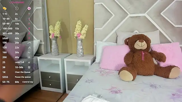 Snapshot of Melany_Ebonyy chatting on 02-16-25, 11:27 Melany Ebonyy online show from 02-16-25, 11:27