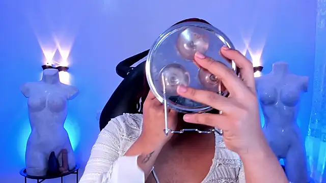 Emili Roux online show from 03-15-26, 09:49