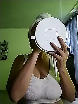 hailey85 online show from 11-02-25, 07:52