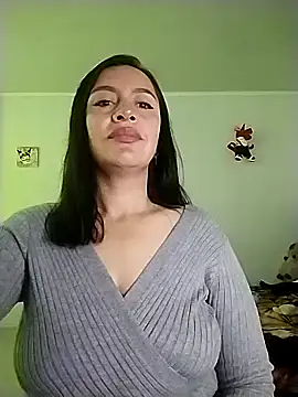 hailey85 online show from 11-19-25, 05:24