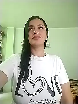 hailey85 online show from 10-18-25, 07:27