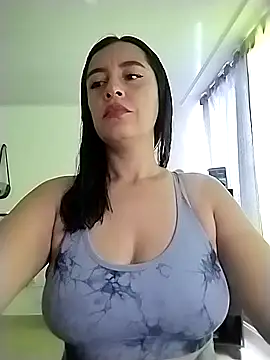 hailey85 online show from 03-29-26, 06:53