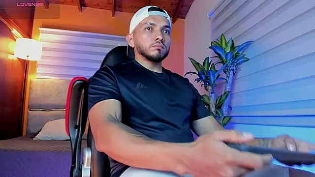 maximusclark1 online show from 03-04-26, 12:07