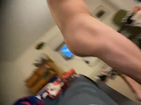 Snapshot of mackshaft4711 chatting on 01-03-25, 10:31 mackshaft4711 online show from 01-03-25, 10:31