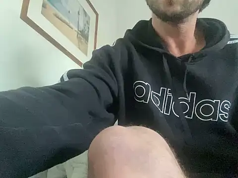 Snapshot of mackshaft4711 chatting on 01-22-25, 08:28 mackshaft4711 online show from 01-22-25, 08:28