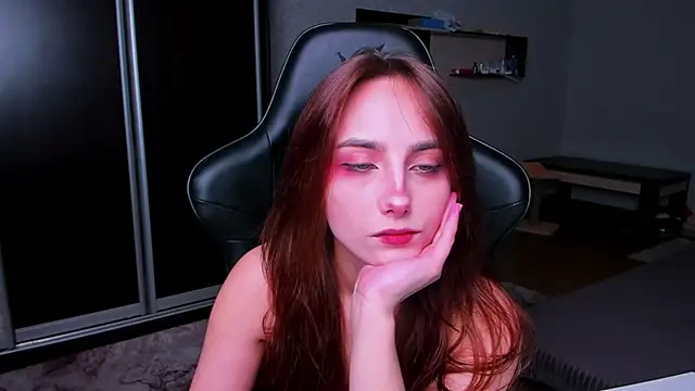 SilverDream online show from 04-25-26, 02:14