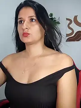 elena jonees online show from 10-13-25, 03:24