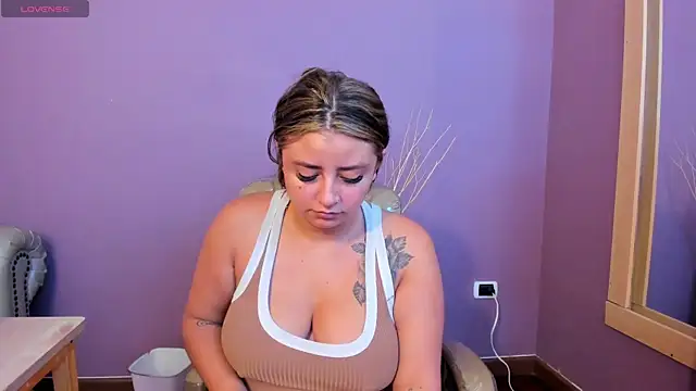 Snapshot of nathalie_rossel chatting on 01-13-26, 06:12 nathalie rossel online show from 01-13-26, 06:12