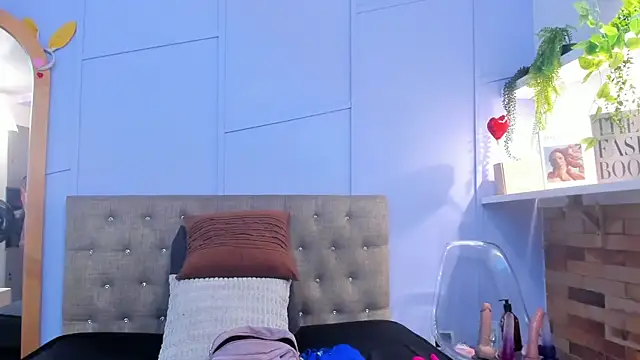 Snapshot of nathalie_rossel chatting on 10-01-25, 07:51 nathalie rossel online show from 10-01-25, 07:51