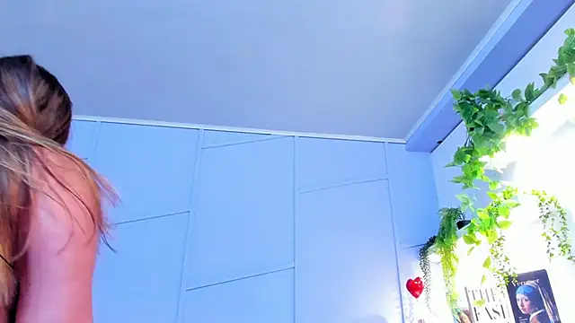 Snapshot of nathalie_rossel chatting on 10-14-25, 07:14 nathalie rossel online show from 10-14-25, 07:14