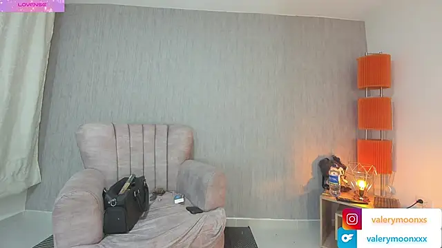 Valery Evaans online show from 10-10-25, 03:18