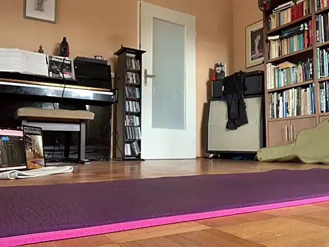 Snapshot of Bula94193 chatting on 02-21-26, 10:06 Bula94193 online show from 02-21-26, 10:06