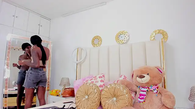 evangelin ts online show from 11-15-25, 01:37