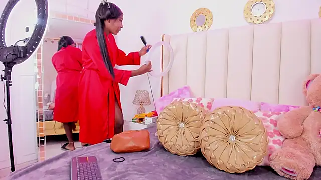 evangelin ts online show from 11-14-25, 01:59