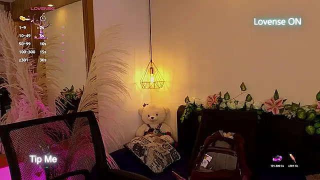 Hannah williams1 online show from 11-04-25, 09:07