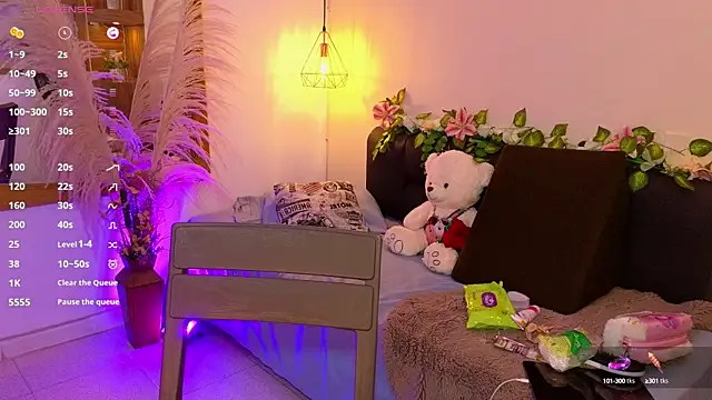 Hannah williams1 online show from 09-10-25, 08:41