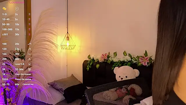 Hannah williams1 online show from 10-08-25, 09:04