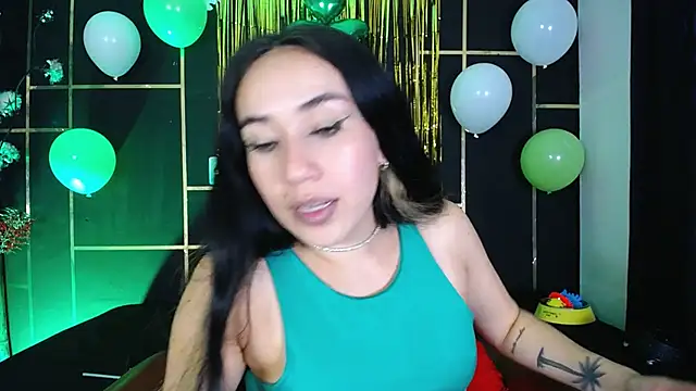 Snapshot of NYX1126 chatting on 03-17-25, 06:32 NYX1126 online show from 03-17-25, 06:32