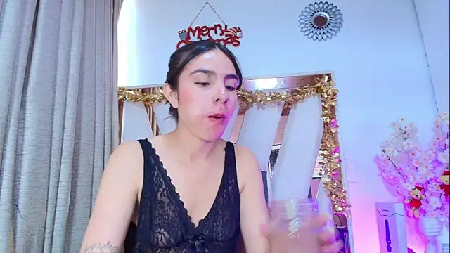 dafne queenn online show from 12-19-25, 01:02