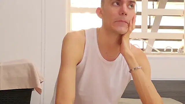 Alan Real online show from 10-31-25, 04:47