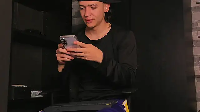 Dimitri higth420 online show from 11-25-25, 02:06