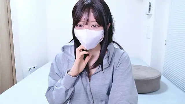 Yurie  online show from 05-04-26, 01:14