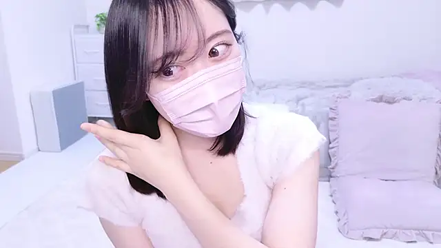 Snapshot of Yurie_ chatting on 02-26-25, 11:11 Yurie  online show from 02-26-25, 11:11