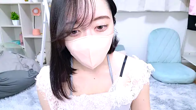 Snapshot of Yurie_ chatting on 02-23-25, 02:29 Yurie  online show from 02-23-25, 02:29