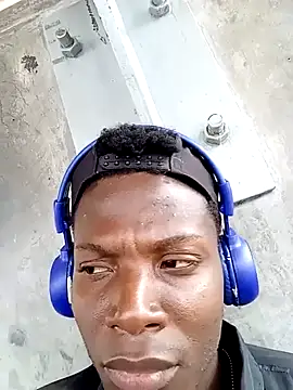 Snapshot of DalianHR33 chatting on 03-01-25, 02:02 DalianHR33 online show from 03-01-25, 02:02