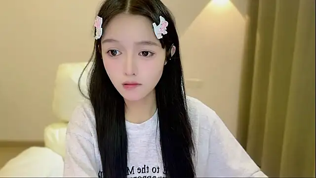 xiaodaibabyy online show from 10-18-25, 01:57