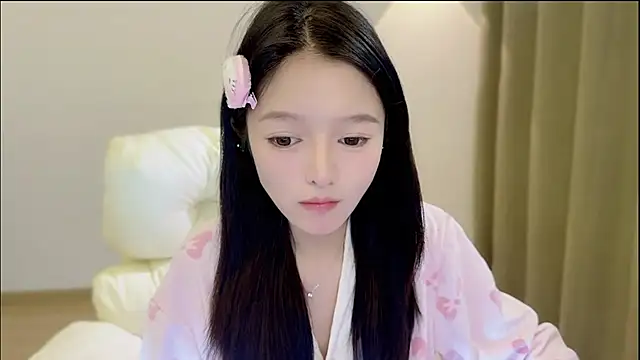 xiaodaibabyy online show from 11-01-25, 07:35