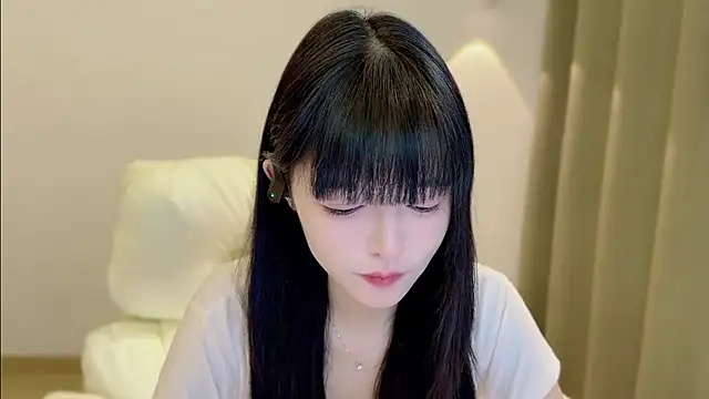 xiaodaibabyy online show from 10-11-25, 06:25