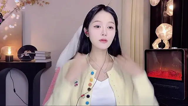 xiaodaibabyy online show from 03-06-25, 01:14