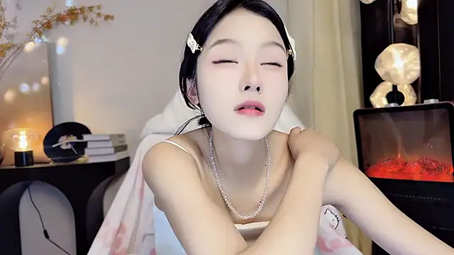 xiaodaibabyy online show from 03-02-25, 04:25