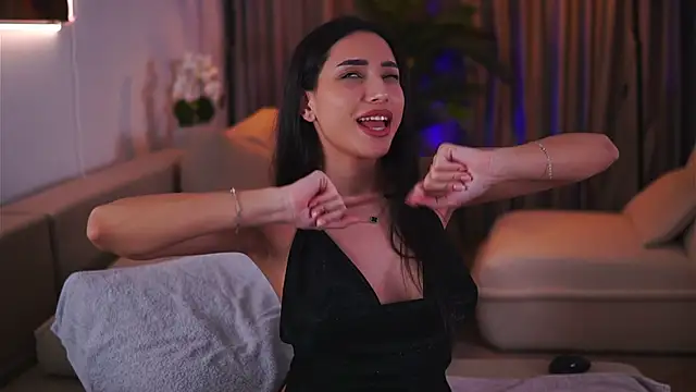 GinaValentinna online show from 03-13-25, 01:32