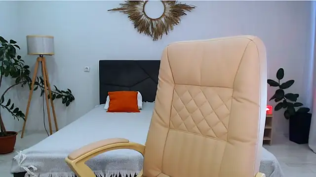 Snapshot of NaughtyNylonFeet chatting on 03-14-25, 03:37 NaughtyNylonFeet online show from 03-14-25, 03:37