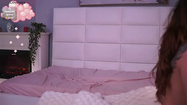 FlirtyFawn online show from 01-06-26, 02:48