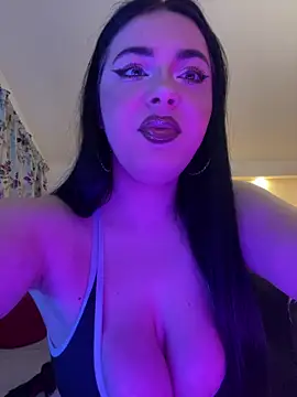 KeiraDark online show from 05-13-26, 04:08