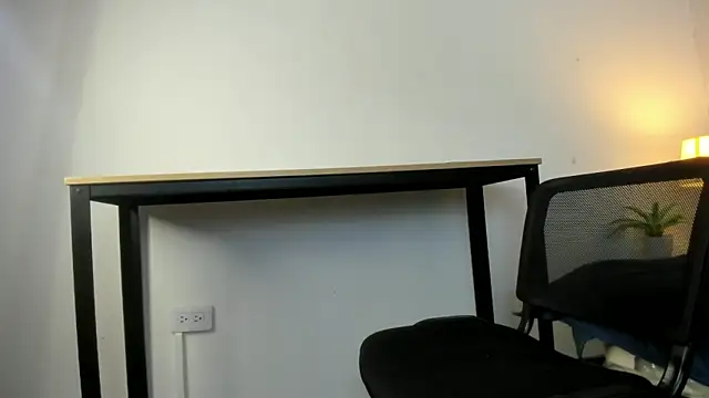 Caroline dh online show from 04-08-26, 11:33