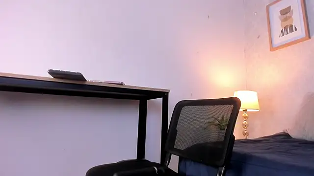 Caroline dh online show from 04-04-26, 11:50