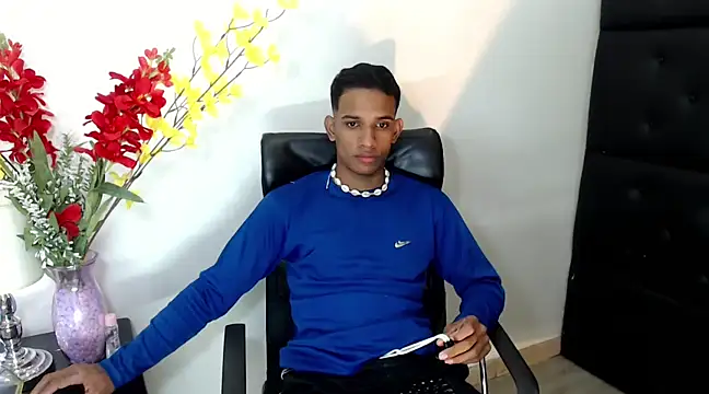 AbrahanBratz online show from 12-31-24, 03:09