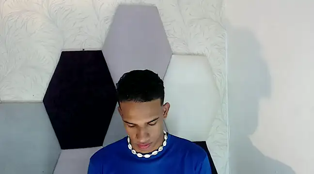 AbrahanBratz online show from 12-19-24, 11:50